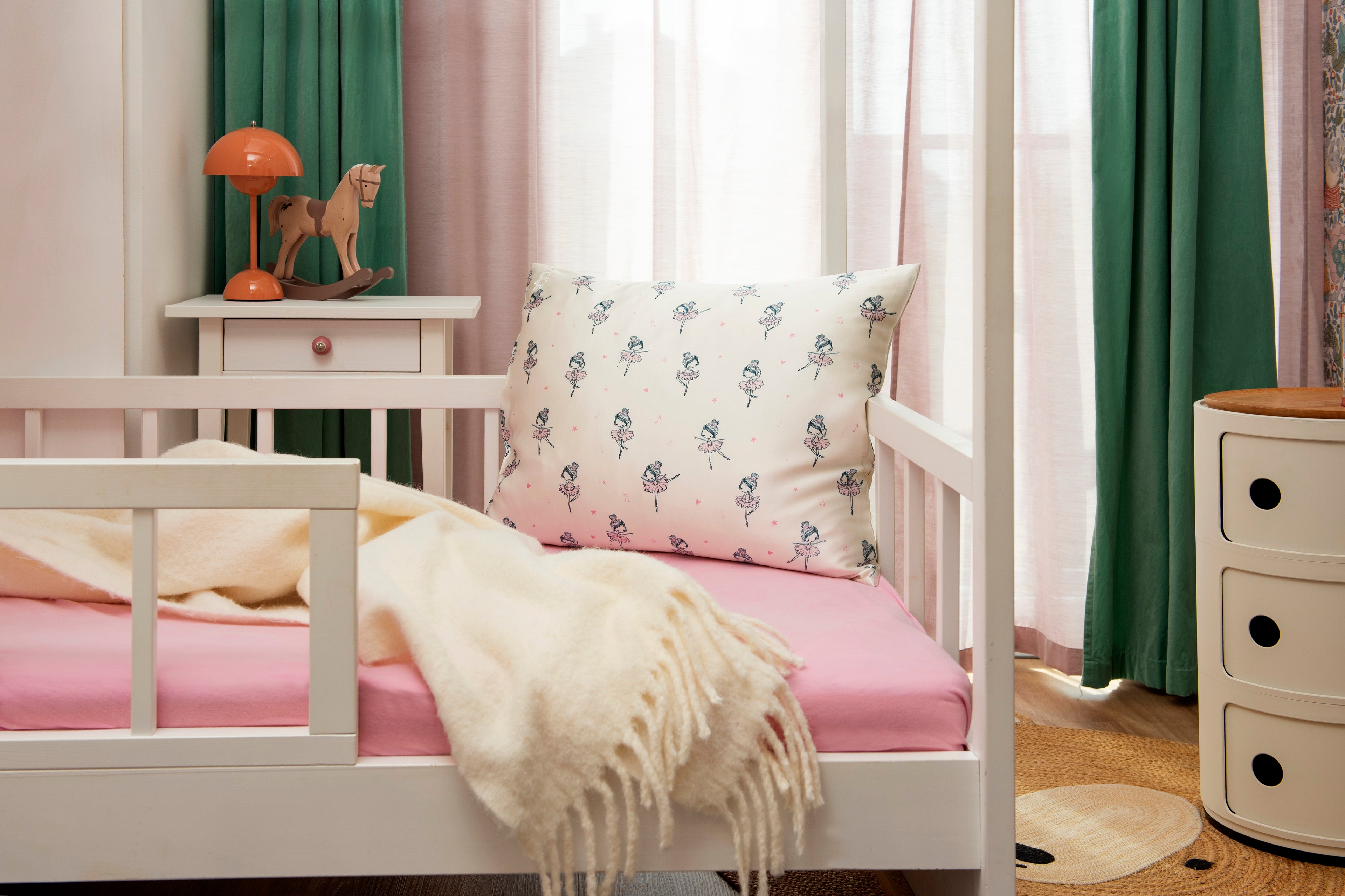 Pirouette Zippered Pillowcase