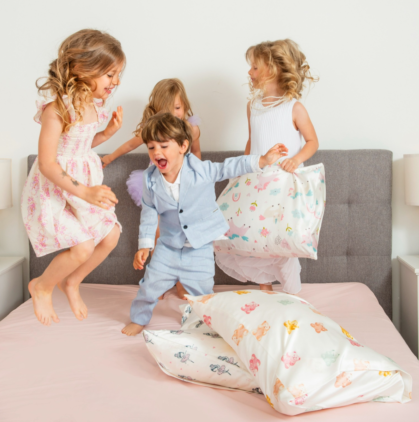 THE SIGNATURE SET - 4 SILK PILLOWCASES